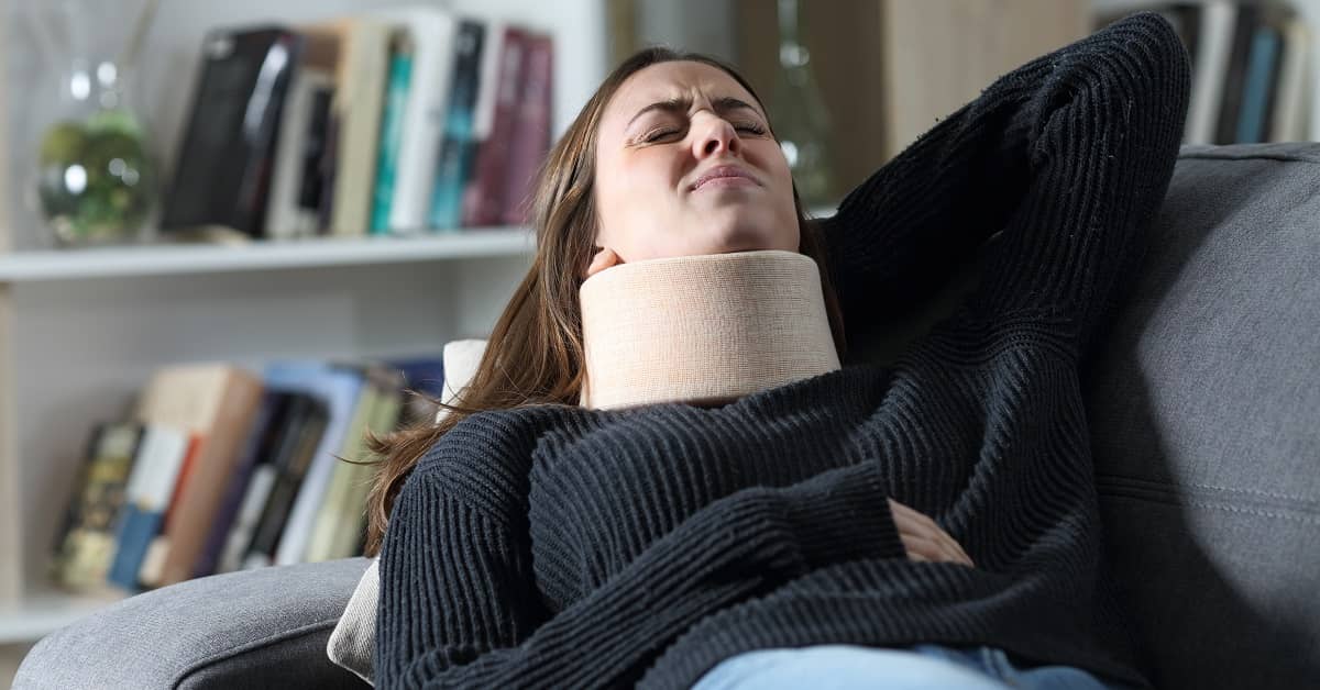 What Are Symptoms of Whiplash? | Henry Carus and Associates